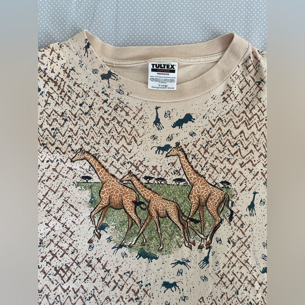 Vintage 90s All Over Print T-Shirt Giraffe Aztec Cape May County Zoo XL USA Tag